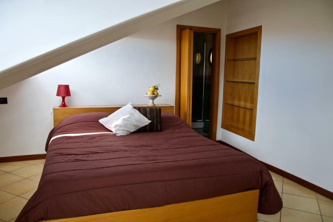 Blumind Apartment Салерно Екстериор снимка